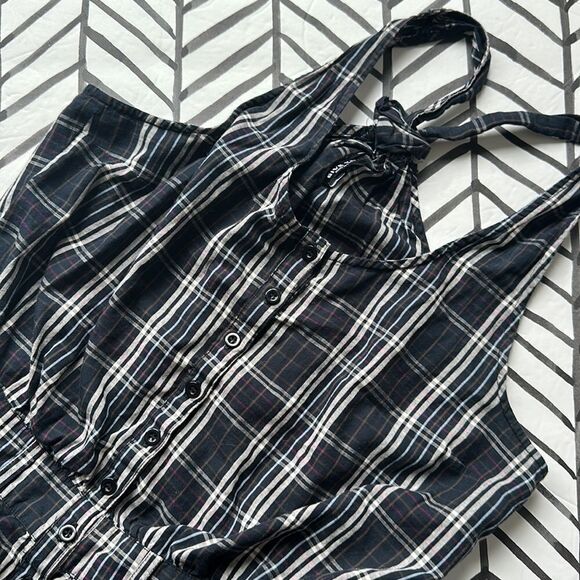 Forever 21 // Give You Size M Plaid Boxer Print Front Button Racerback Romper - Picture 1 of 4